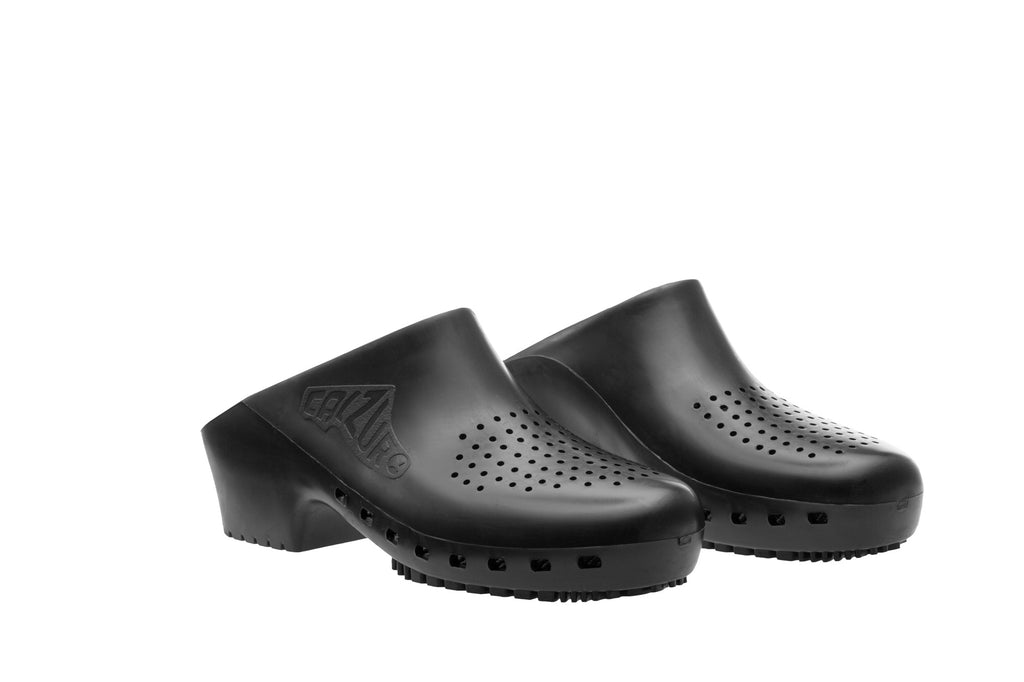 calzuro autoclavable clog with upper ventilation